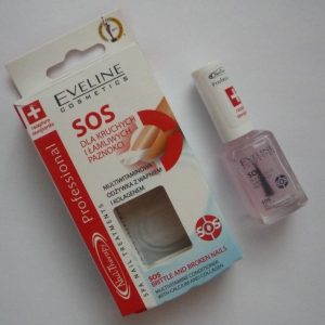 Świetna dla paznokci, a bezlitosna dla lakierów – odżywka SOS do kruchych i łamliwych paznokci Eveline